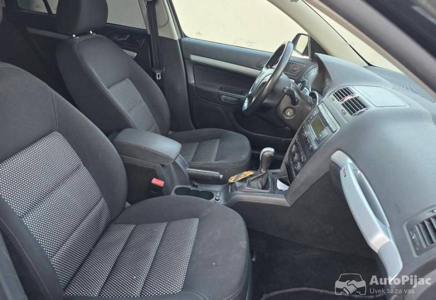 skoda_oktavija_skaut_20tdi_103kw_2007g_4x4pogon_do_8_polovni_automobili_autopijac.rs