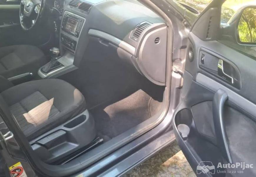 octavia_20_diezel_103kw_automatik_11_polovni_automobili_autopijac.rs