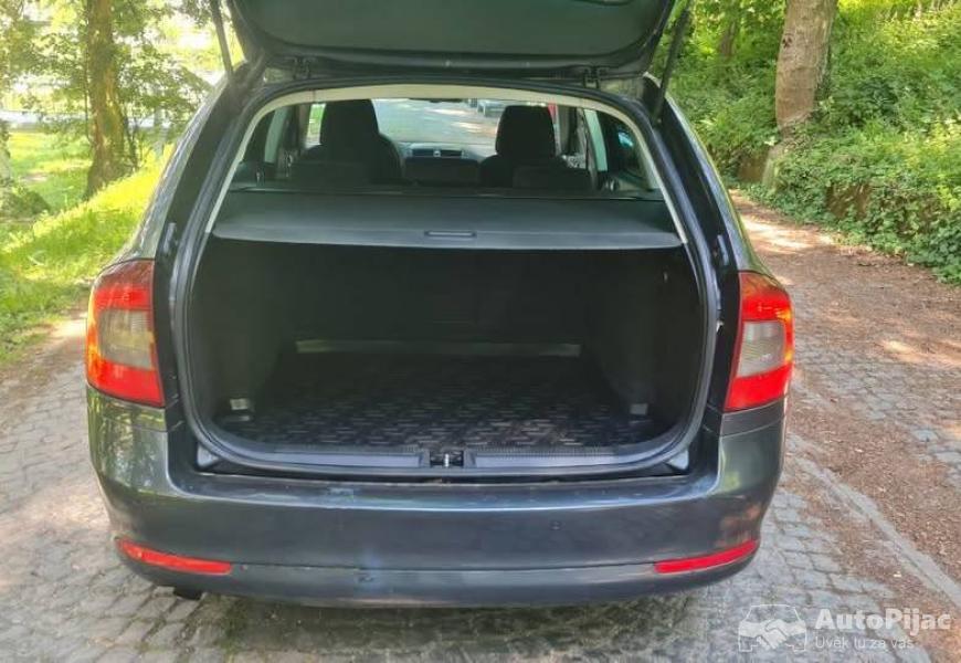 octavia_20_diezel_103kw_automatik_13_polovni_automobili_autopijac.rs