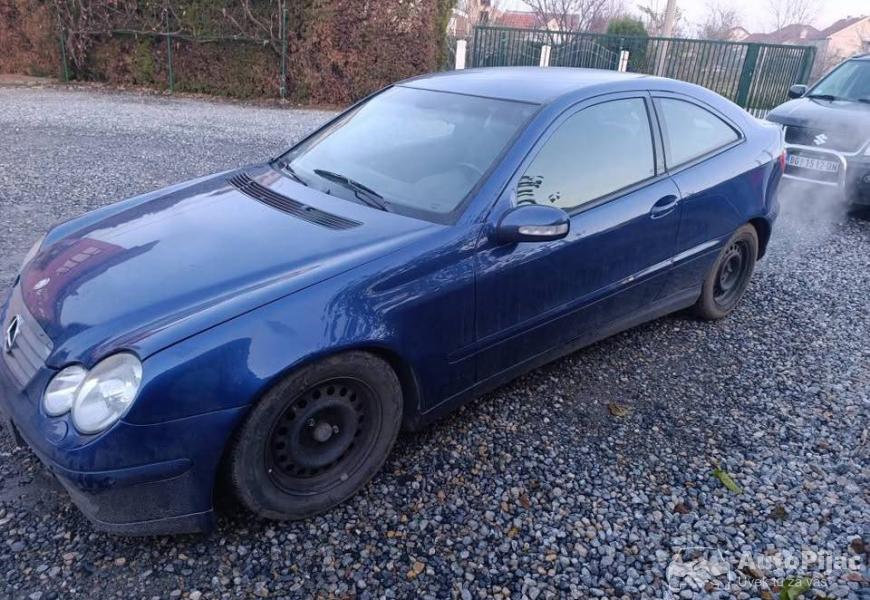 mercedes_abce190124_delovi_8_polovni_automobili_autopijac.rs