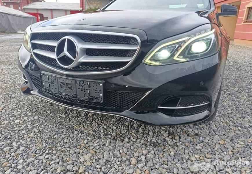 mercedes_abce190124_delovi_9_polovni_automobili_autopijac.rs