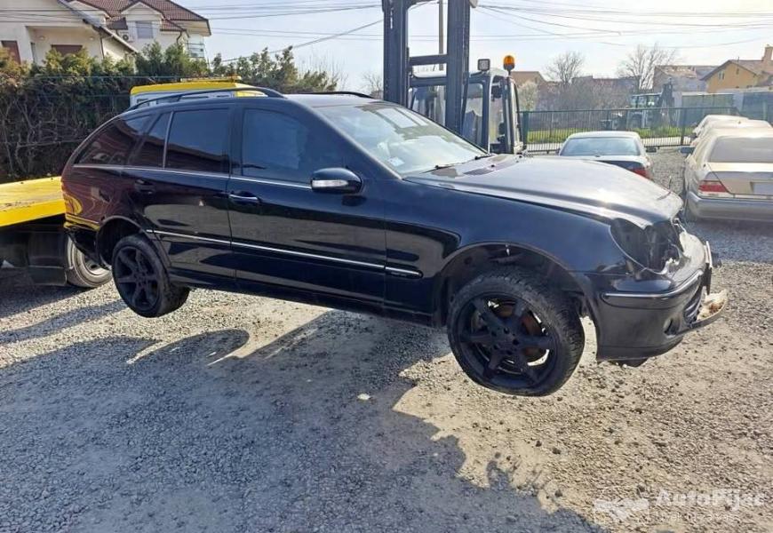 mercedes_w203_om646_delovi_1_polovni_automobili_autopijac.rs