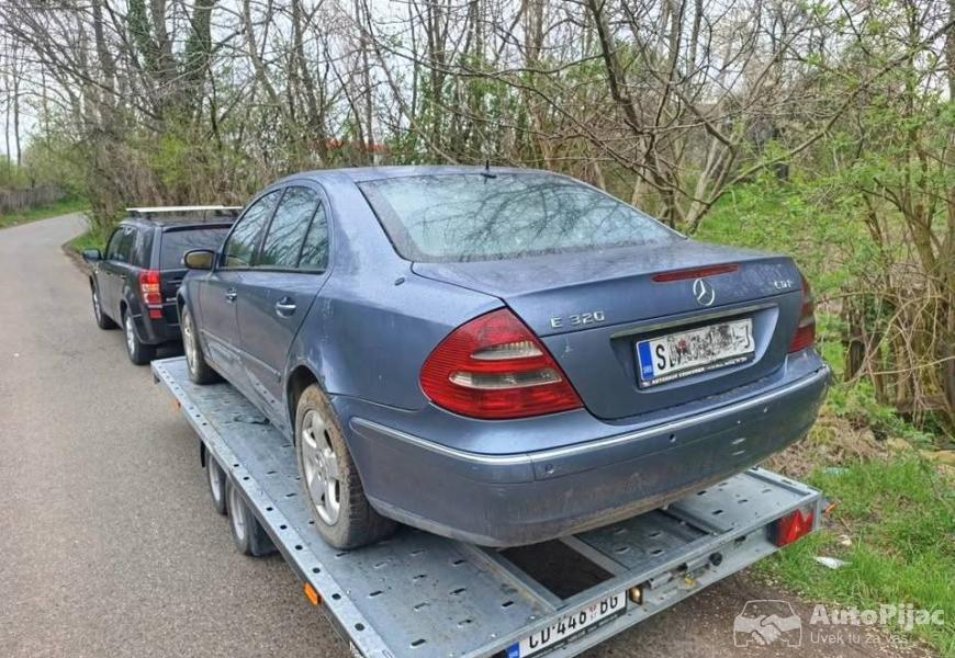 mercedes_w211_e_klasa_delovi_2_polovni_automobili_autopijac.rs