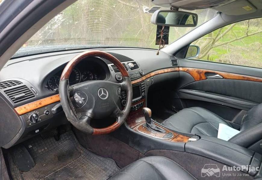 mercedes_w211_e_klasa_delovi_3_polovni_automobili_autopijac.rs