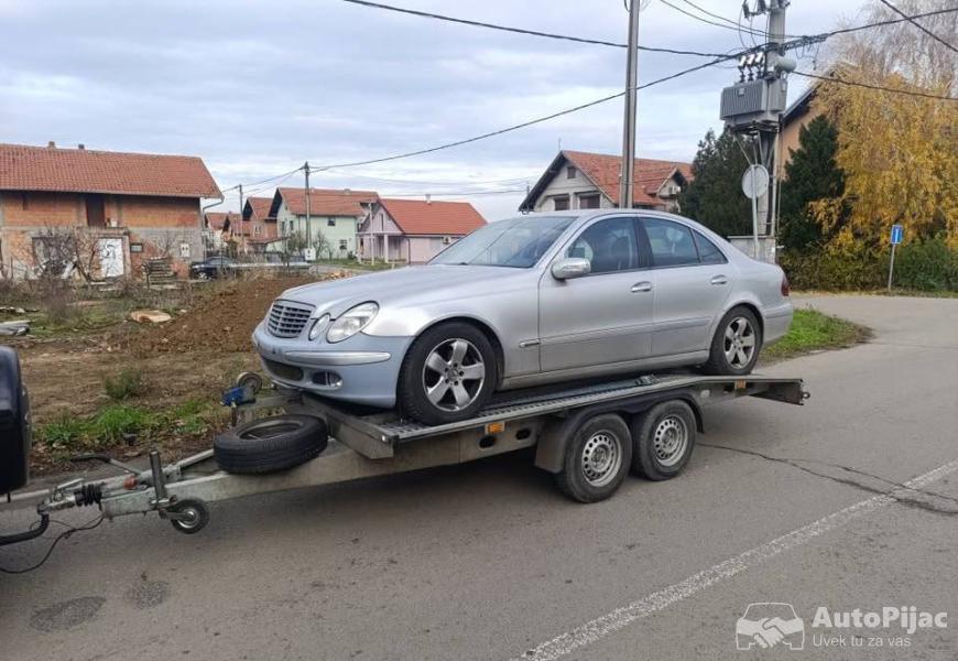mercedes_w211_e_klasa_delovi_8_polovni_automobili_autopijac.rs