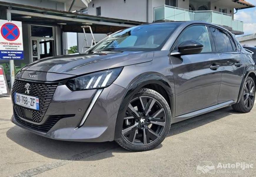2023_peugeot_208_gt_130_eat8_full_gt_2023_kamera_l_1_polovni_automobili_autopijac.rs