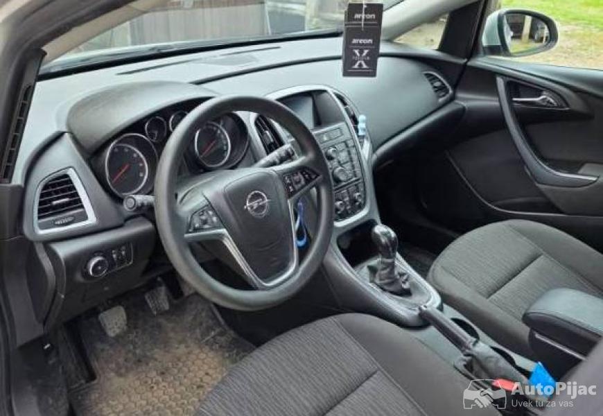 opel_astra_j_2015_3_polovni_automobili_autopijac.rs