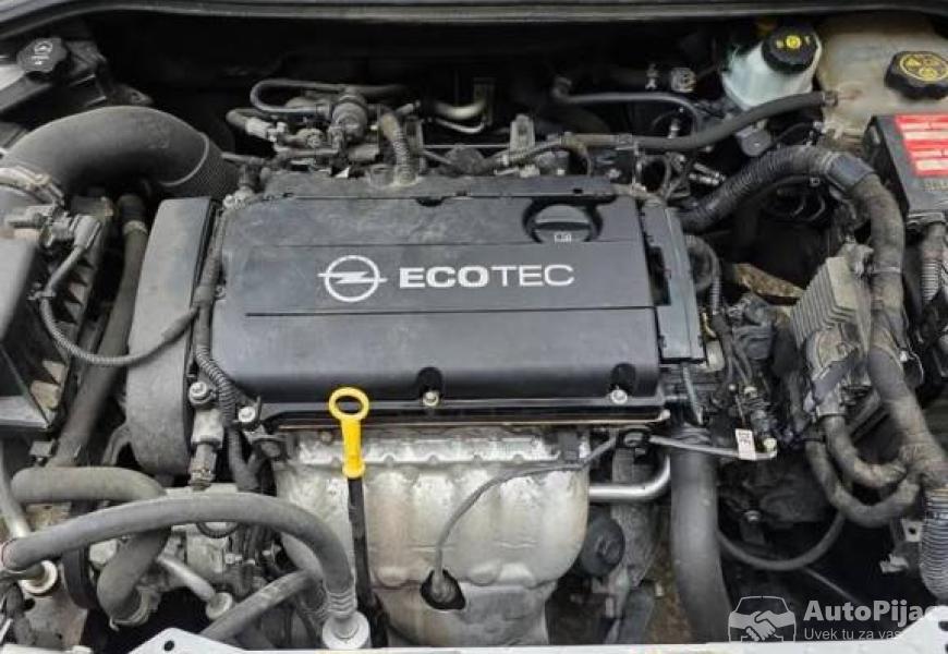 opel_astra_j_2015_7_polovni_automobili_autopijac.rs