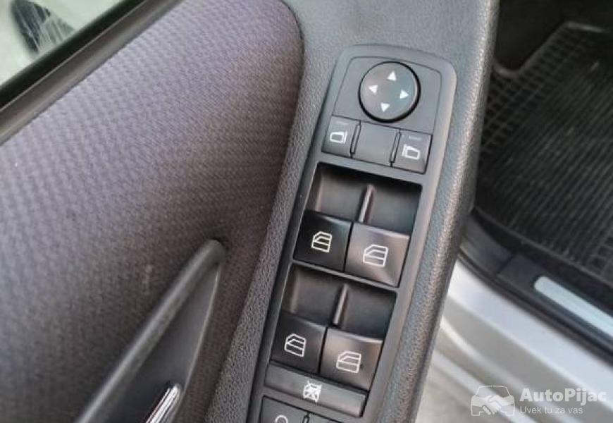 2004_mercedesbenz_a180d_12_polovni_automobili_autopijac.rs