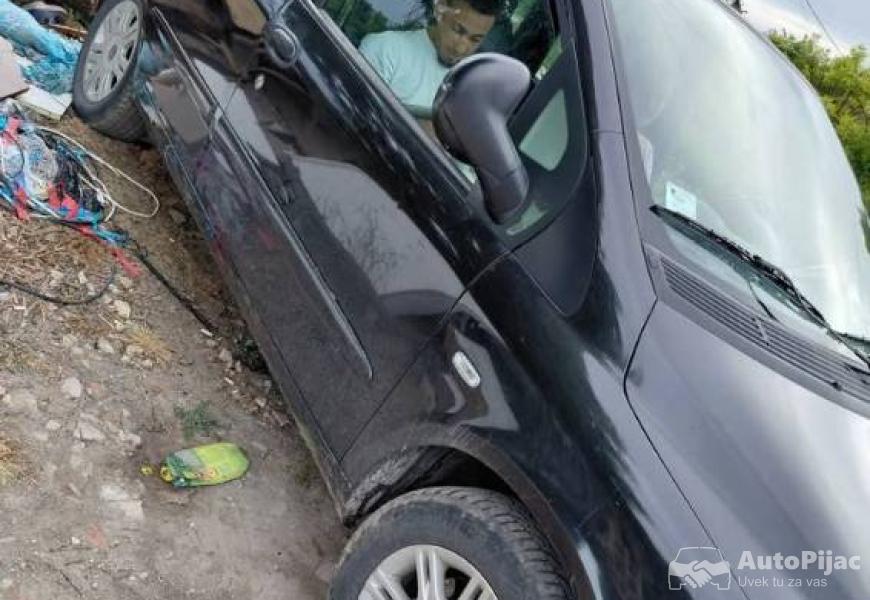 prodajem_fitat_2_polovni_automobili_autopijac.rs