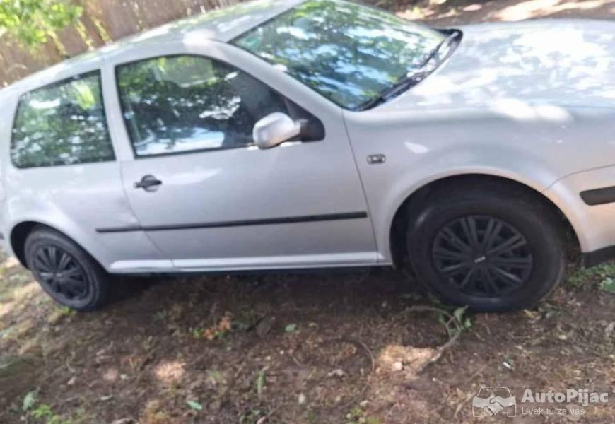 delovi_golf_4_2_polovni_automobili_autopijac.rs