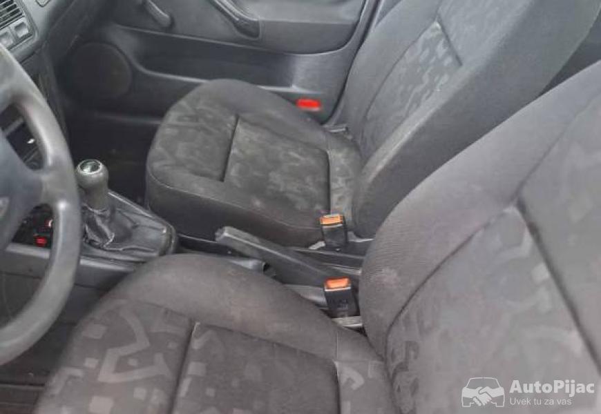 golf_14_benz_delovi_7_polovni_automobili_autopijac.rs