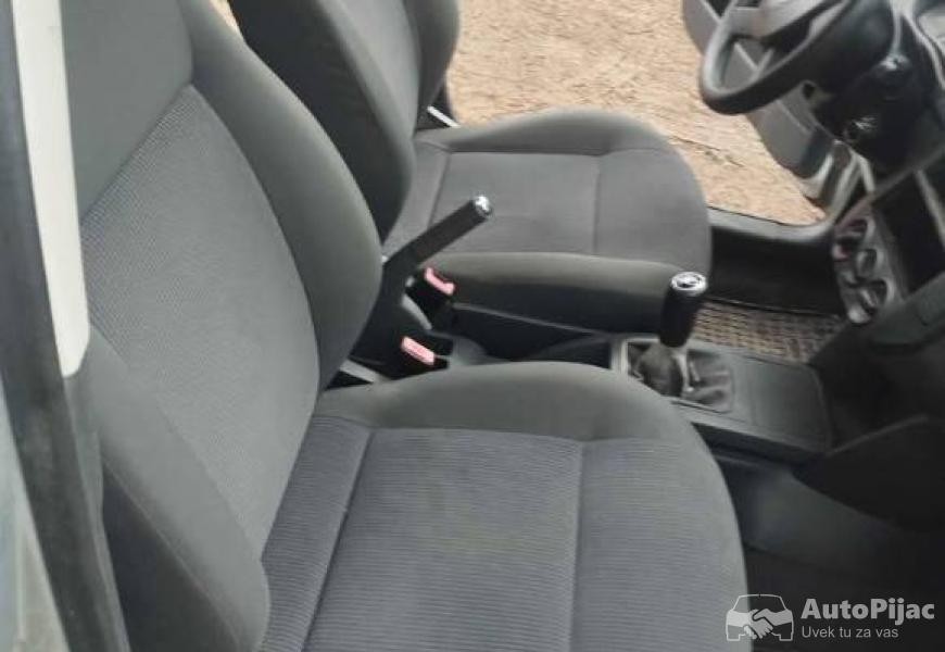 polo_12_12v_7_polovni_automobili_autopijac.rs