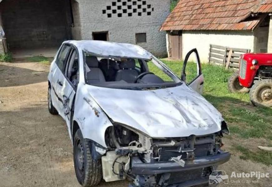 golf_5_19_tdi_u_delovima_1_polovni_automobili_autopijac.rs