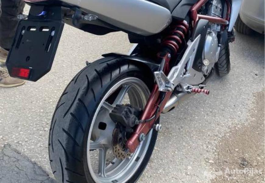 kawasaki_er6n_7_polovni_automobili_autopijac.rs