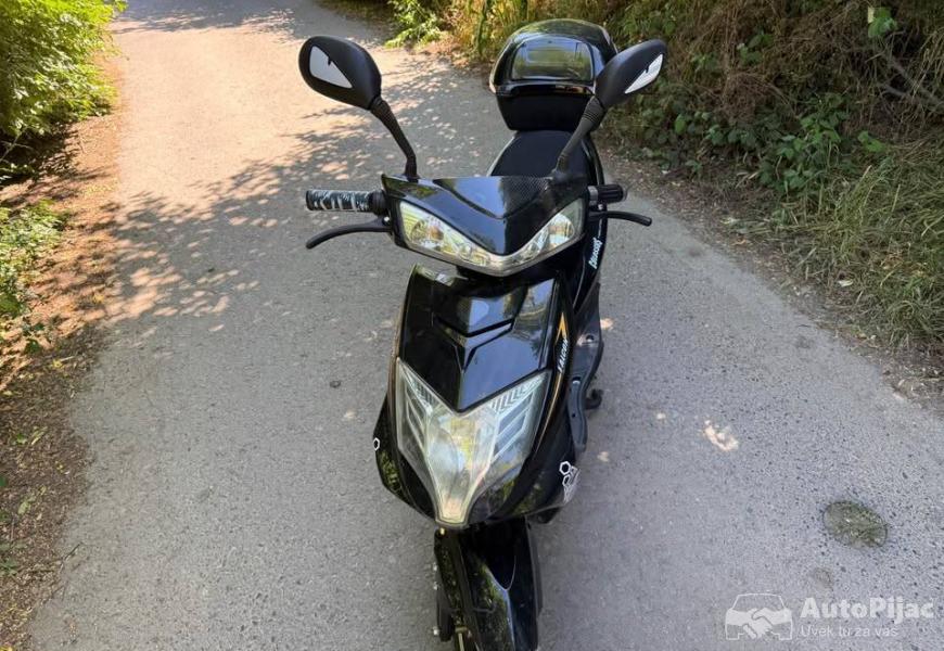 elektricni_skuter_5_polovni_automobili_autopijac.rs