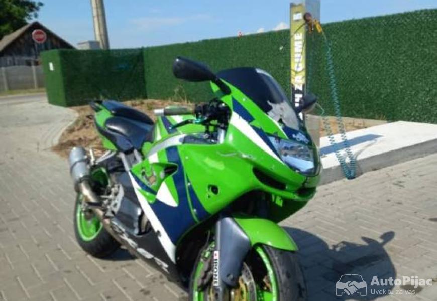 kawasaki_zx6r_1999_3_polovni_automobili_autopijac.rs