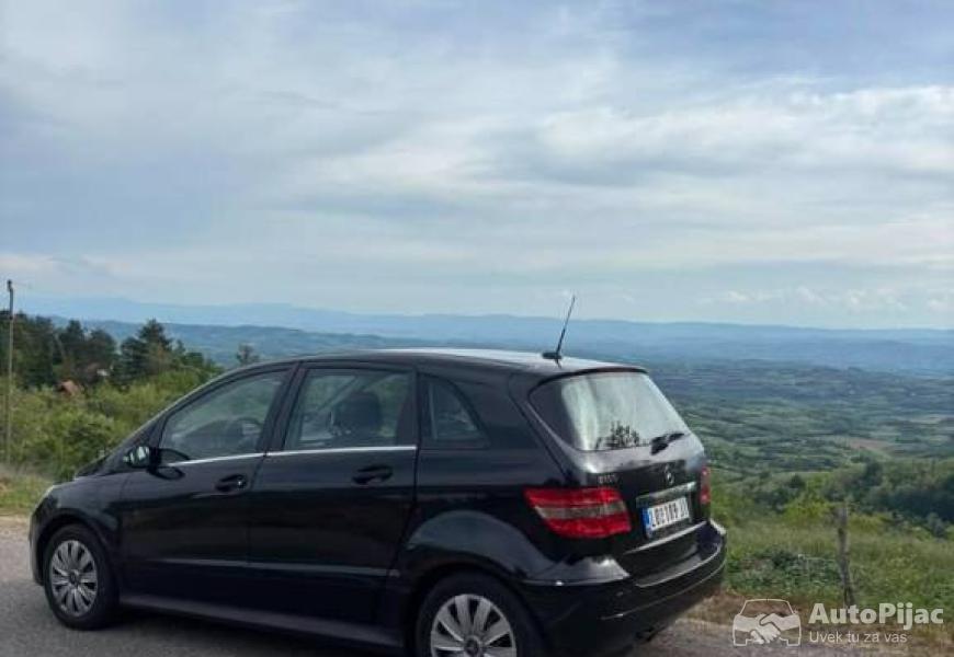 mercedes_b_4_polovni_automobili_autopijac.rs