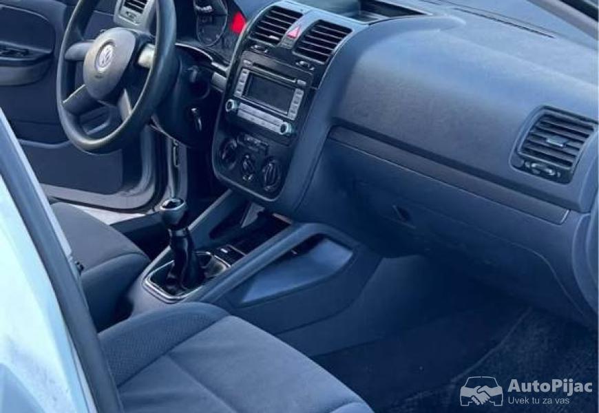 na_prodaju_vw_golf_5_8_polovni_automobili_autopijac.rs