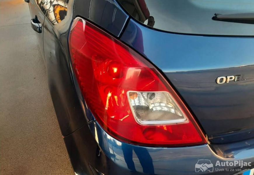 opel_corsa_d_2008god_12btng_atest_reg_22027moze_za_6_polovni_automobili_autopijac.rs