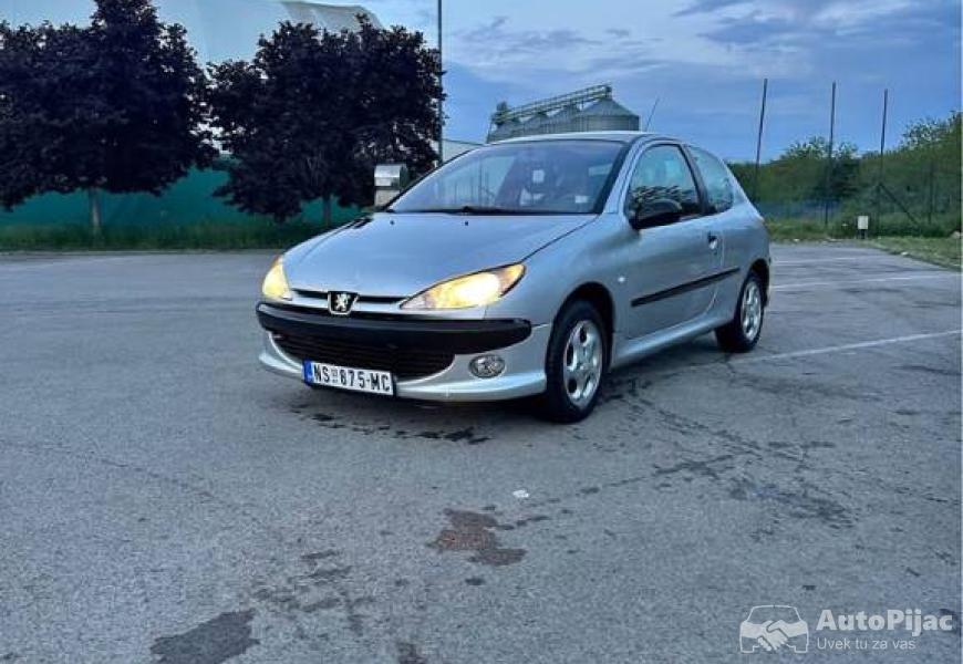 pezov_206_1_polovni_automobili_autopijac.rs