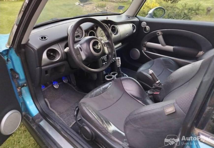 mini_cooper_s_9_polovni_automobili_autopijac.rs