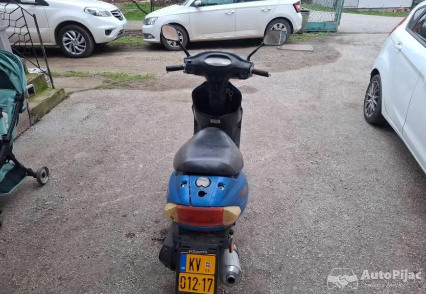 boutian_skuter_4_polovni_automobili_autopijac.rs