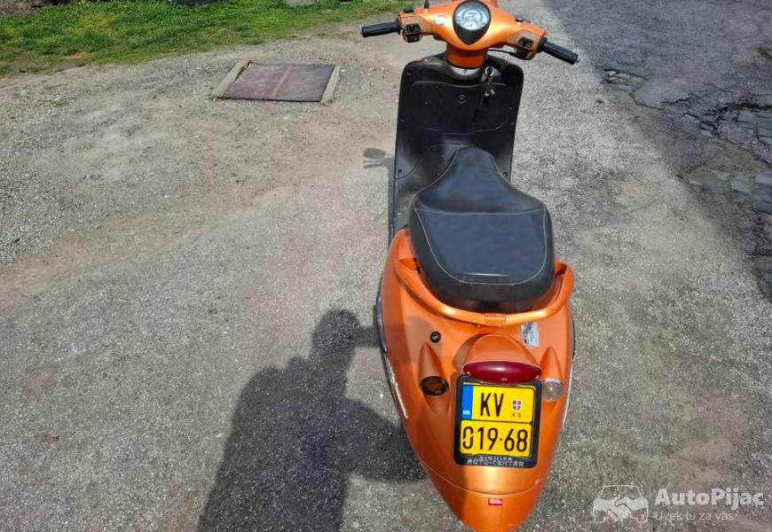 aprilija_habana_5_polovni_automobili_autopijac.rs