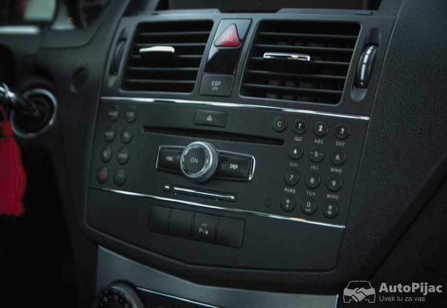 2008_mercedesbenz_c220_amg_15_polovni_automobili_autopijac.rs