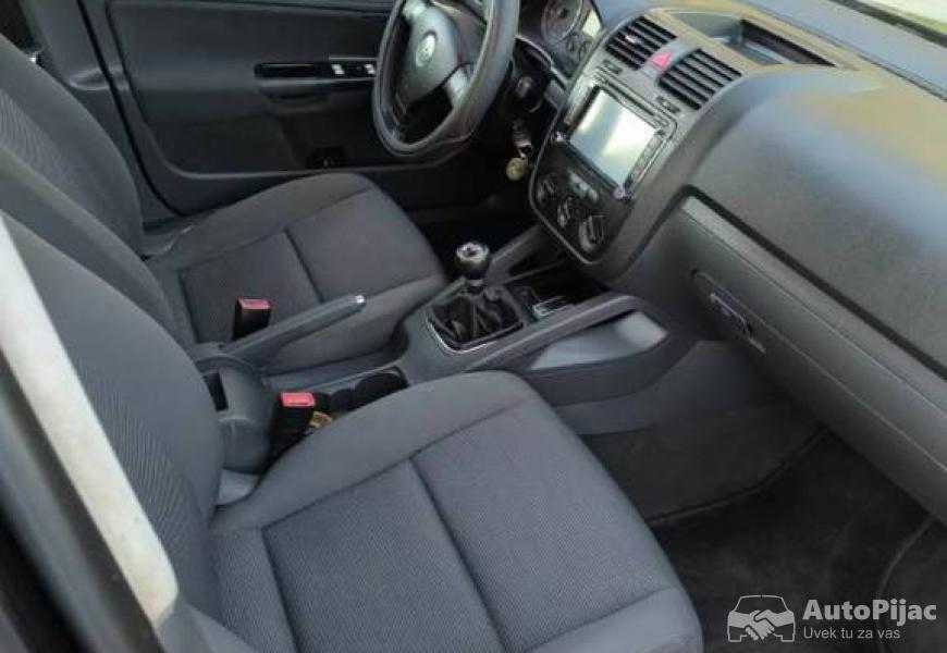 vw_golf_5_15_polovni_automobili_autopijac.rs