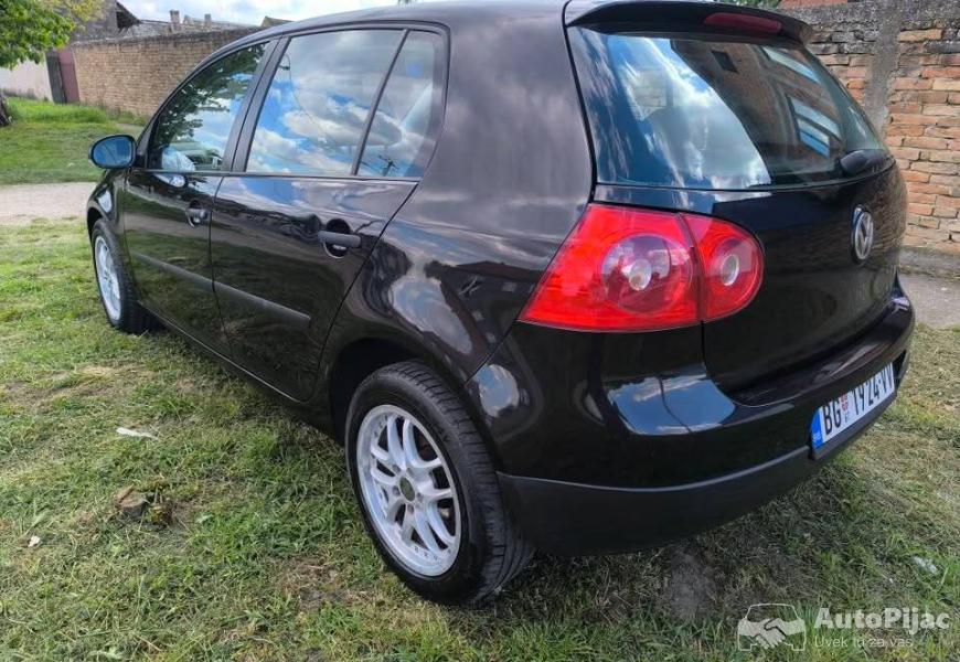 vw_golf_5_7_polovni_automobili_autopijac.rs