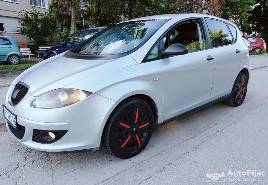 odlican_2006g_reg102026g_klima_motor_16b_menjac_tr_8_polovni_automobili_autopijac.rs