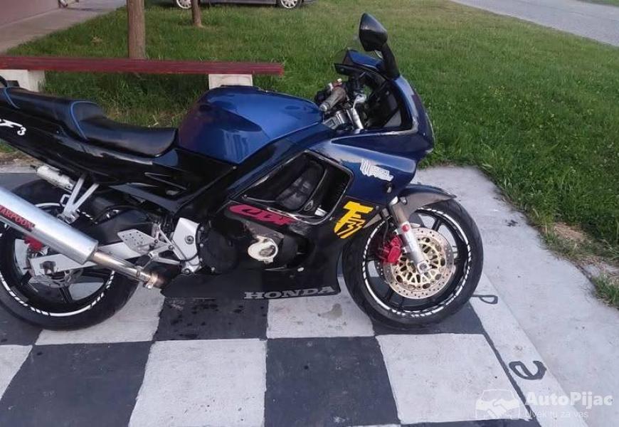 na_prodaju_honda_f3_3_polovni_automobili_autopijac.rs