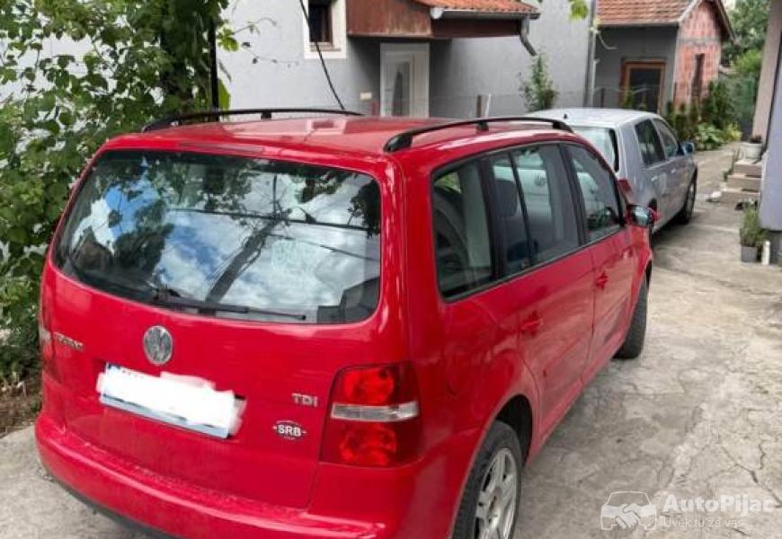 vw_tuaran_19tdi_2004god_5_polovni_automobili_autopijac.rs