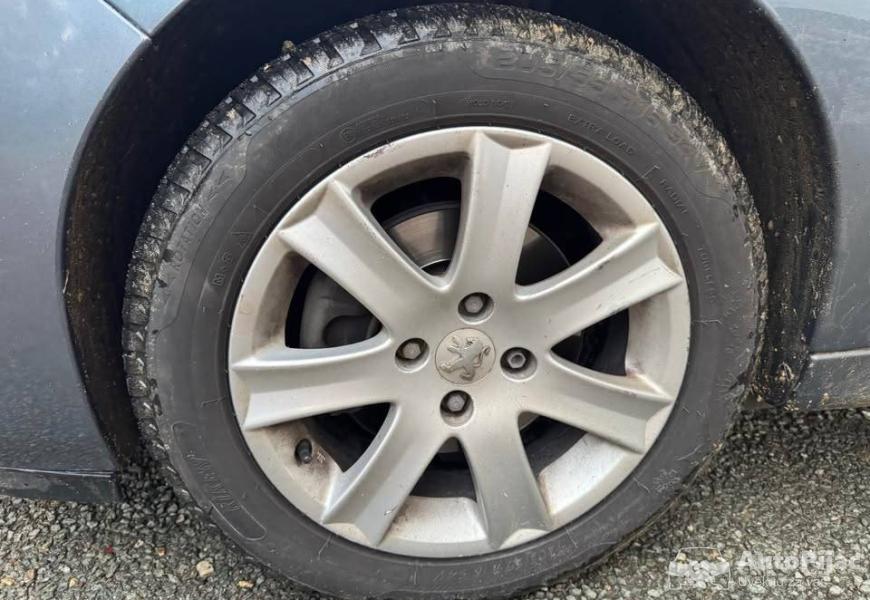 peugeot_207_16hdi_tri_kljuca_3_polovni_automobili_autopijac.rs