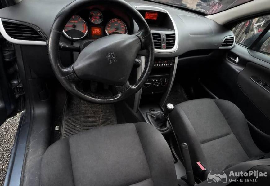 peugeot_207_16hdi_tri_kljuca_5_polovni_automobili_autopijac.rs