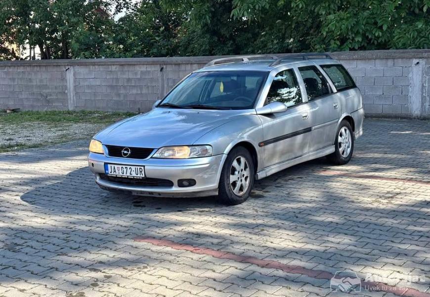 vektra_b_20dti_registrovana_celu_god_1_polovni_automobili_autopijac.rs