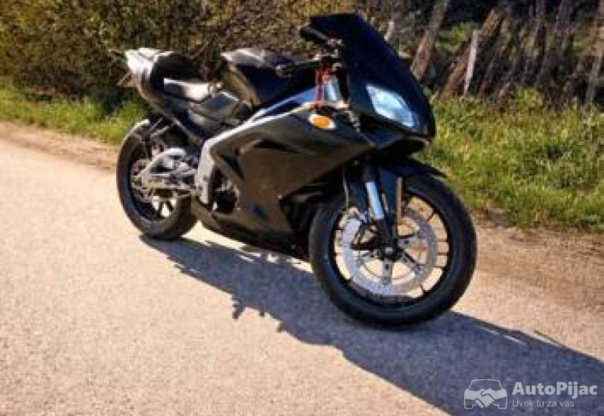 aprilia_delovi_1_polovni_automobili_autopijac.rs