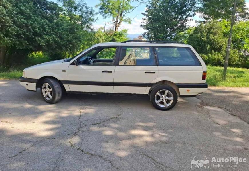 pasat_b3_18_7_polovni_automobili_autopijac.rs