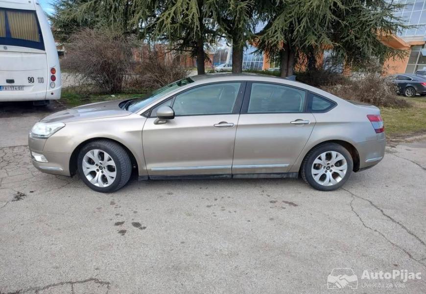 2012_citron_c5_20_hdi_6_polovni_automobili_autopijac.rs