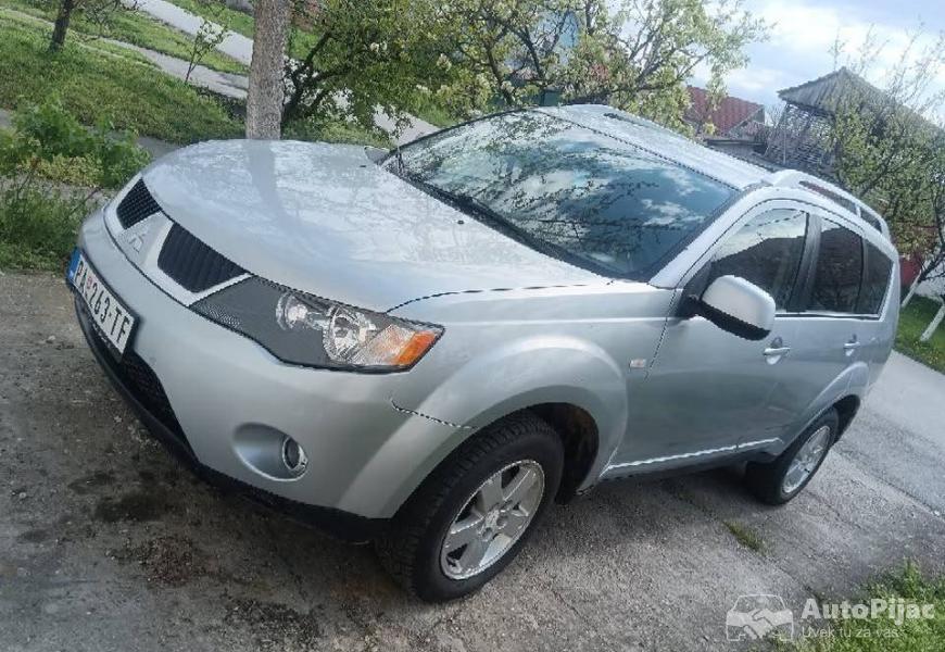 prodajem_menjam_za_skuplji_auto_ispravan_uradjen_v_3_polovni_automobili_autopijac.rs