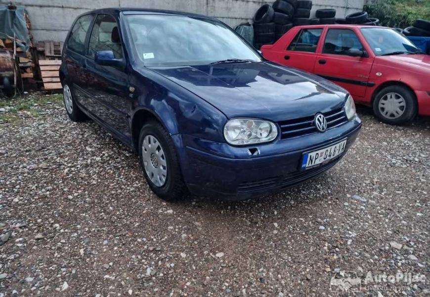 golf_14_benzin_2001_god_2_polovni_automobili_autopijac.rs