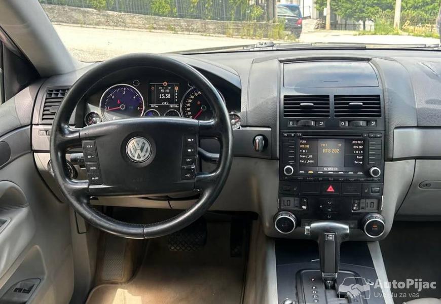 tuareg_r5_25tdi_automatik_7_polovni_automobili_autopijac.rs