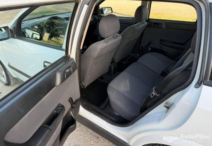 opel_astra_14_benzinac_90_ks_godiste_2006_registro_11_polovni_automobili_autopijac.rs