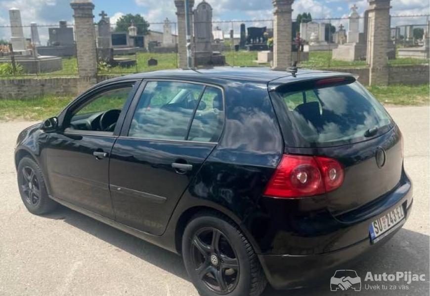 volkswagen_golf_5_14benzin_atmosferacnije_fsi_3_polovni_automobili_autopijac.rs