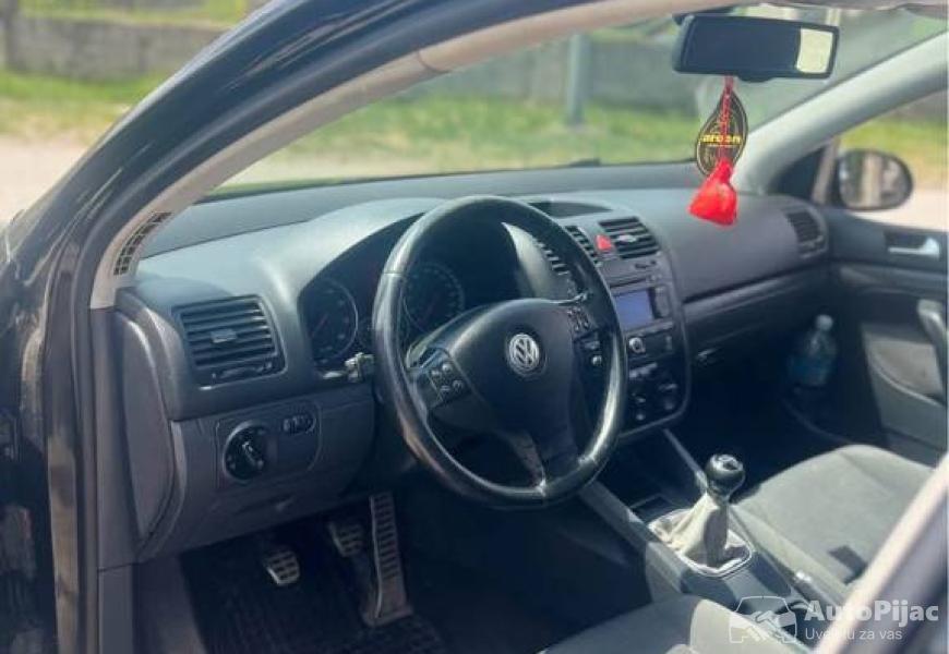 volkswagen_golf_5_14benzin_atmosferacnije_fsi_7_polovni_automobili_autopijac.rs