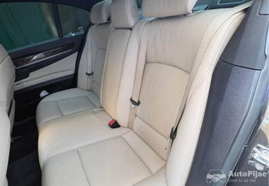 bmw_740i_8_polovni_automobili_autopijac.rs