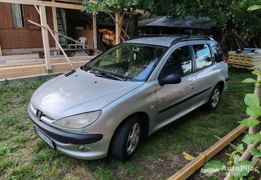 2003_1600e_14_benzintek_regvlasnik_za_kombi_pikap_2_polovni_automobili_autopijac.rs