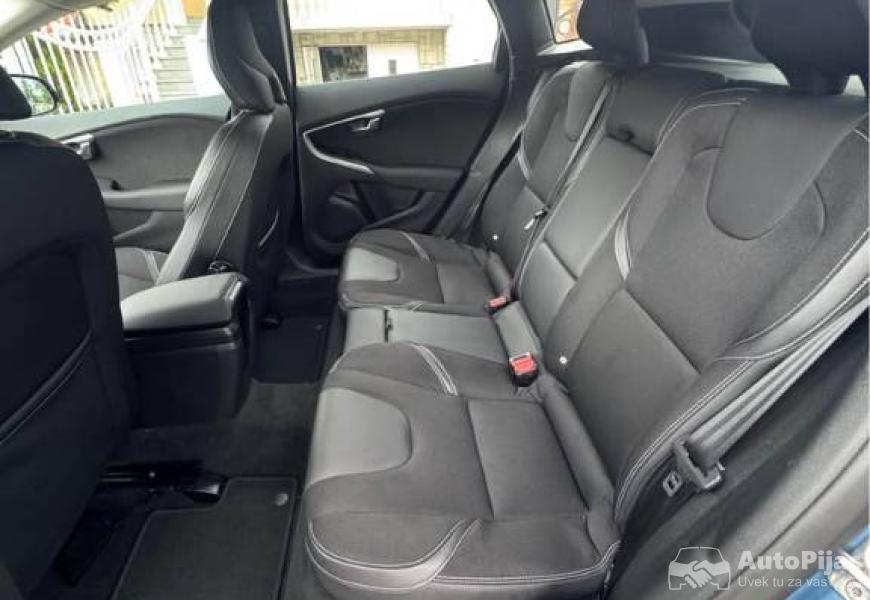 volvo_v40_t2_9_polovni_automobili_autopijac.rs