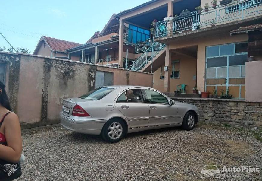 na_prodaju_mercedes_c200_istekla_registracija_3_polovni_automobili_autopijac.rs